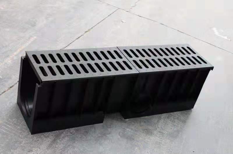 HDPE線(xiàn)性排水溝